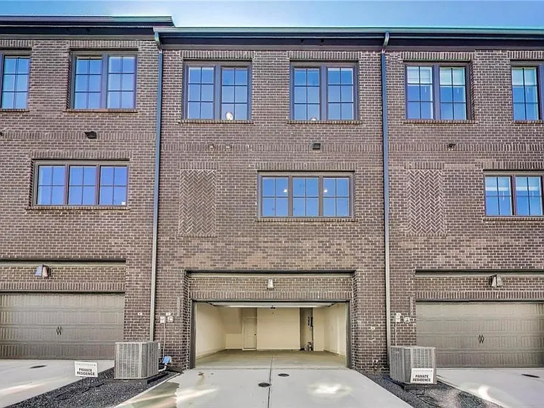 2620 Mackintosh Ct — Photo 33