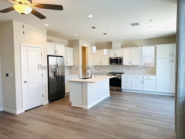 616 Ophelia Ave — Photo 14