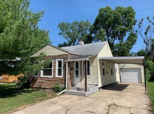 414 Pennsylvania Ave, Loves Park, IL 61111