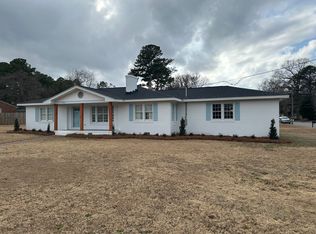 1700 Sulgrave Rd, Greenville, NC 27858