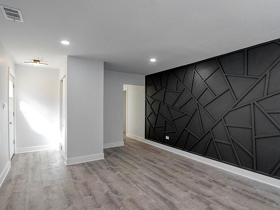 3rd image of 21760 Peterson Ave
