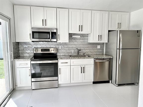 3rd image of 5256 NE 3rd Avenue