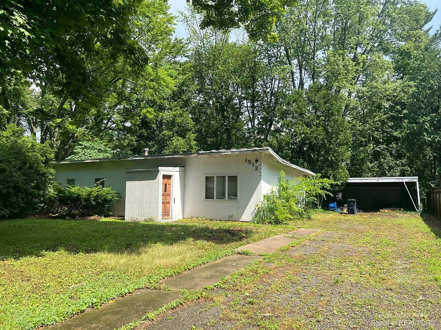 1512 Long Shore Dr photo 1