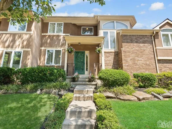 136 Kingsland Cir, Monmouth Junction, NJ 08852