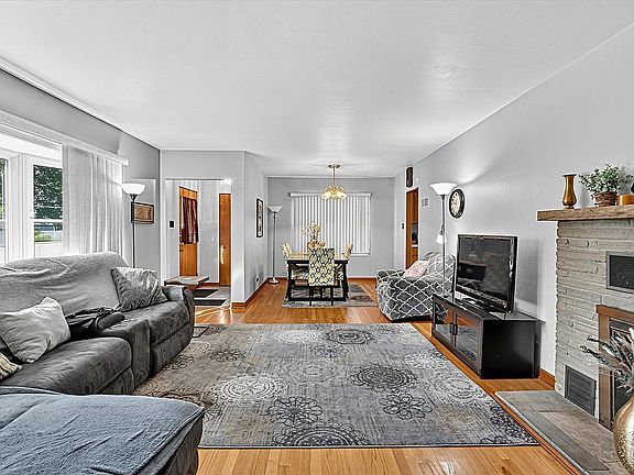 4th image of 3536 Bernice Rd