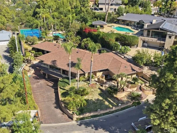 4818 Nomad Dr, Woodland Hills, CA 91364