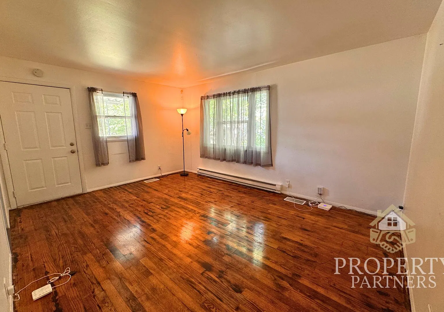 3301 W 22nd St — Photo 3