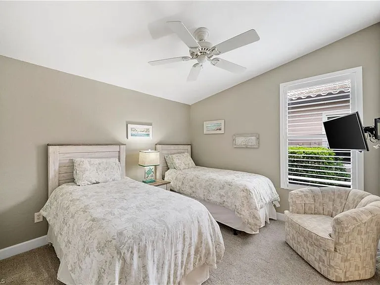 8888 Mustang Island Cir — Photo 35