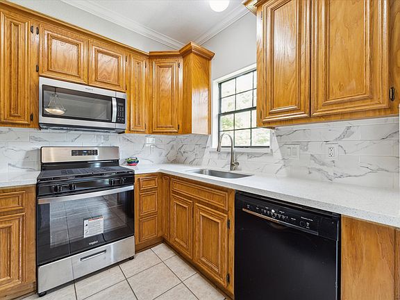 5th image of 1102 Union Valley Dr