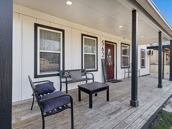 5th image of 562 Kendalia Ave