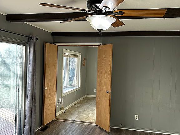 Family Room to Kitchen