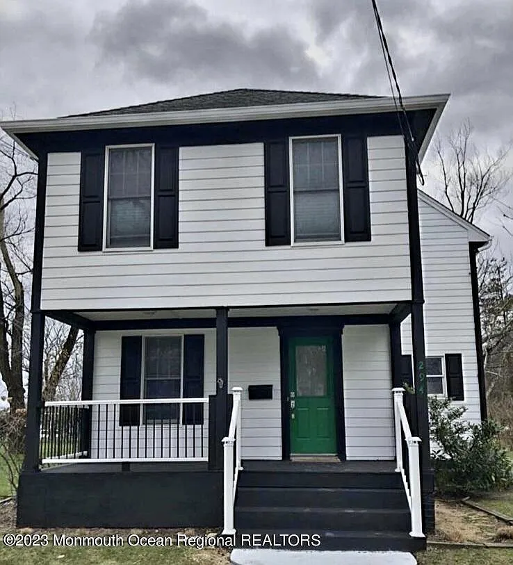 3 bed, 2.5 bath, 2122 sqft, $4,100 — Photo 1
