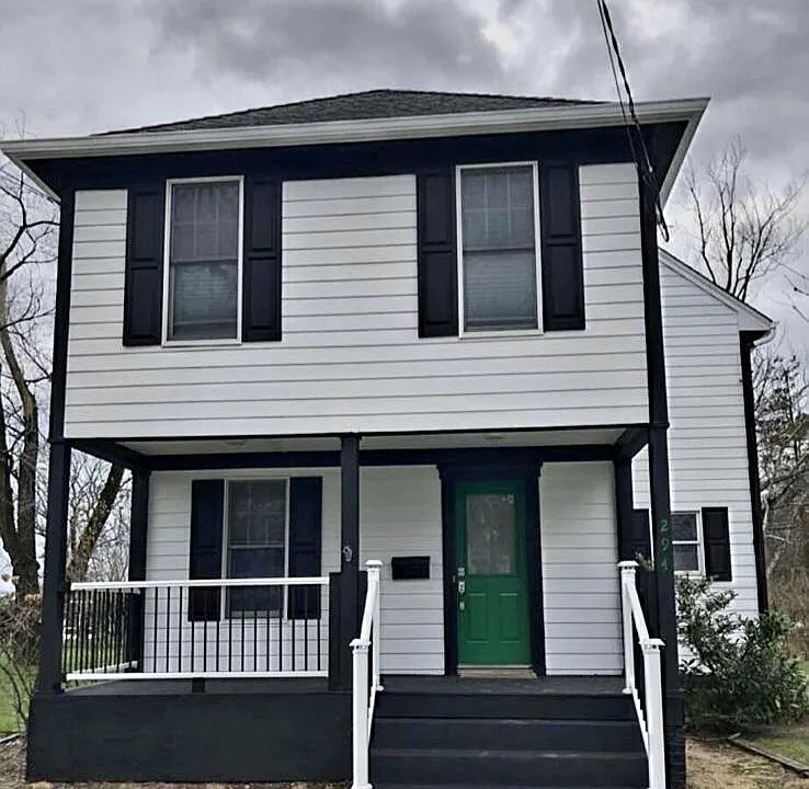 294 Roosevelt Ave