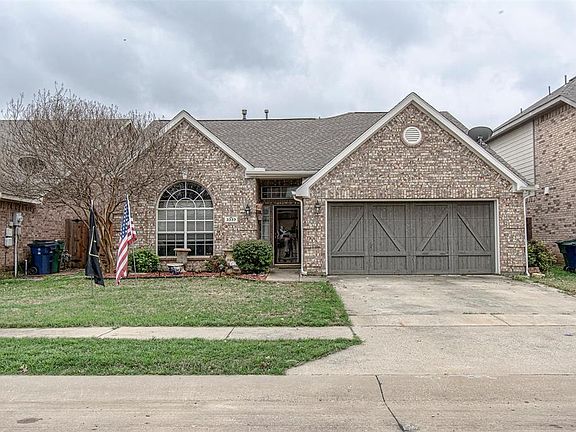 4th image of 3333 Woodglen Dr