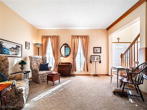 5th image of 550 Parkside Dr