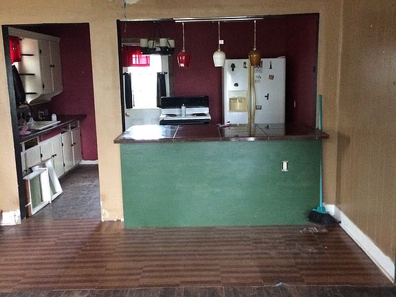 4th image of 534 Avenue B