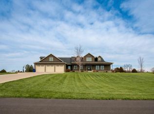 1261 W Fairway Ave, North Platte, NE 69101