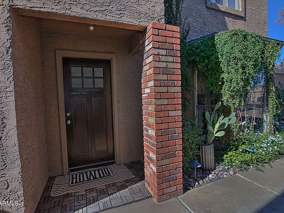 3rd image of 2941 E NISBET Court