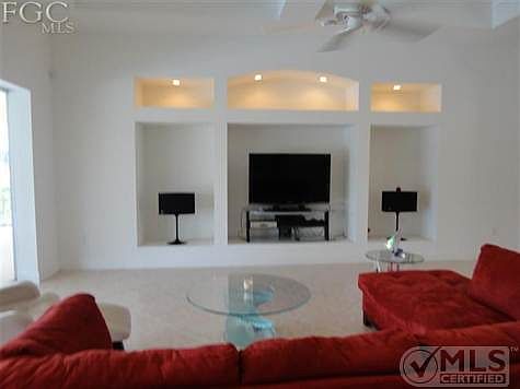 Great Room Lounge Area