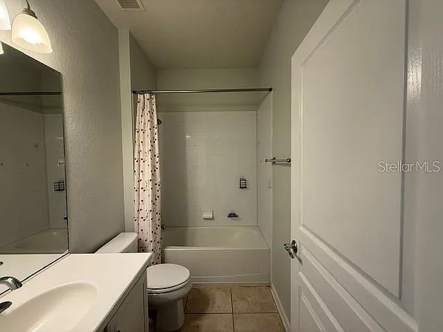 7622 Colbury Ave — Photo 23