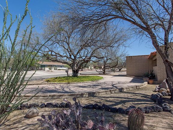 2nd image of 7602 E Calle Los Arboles