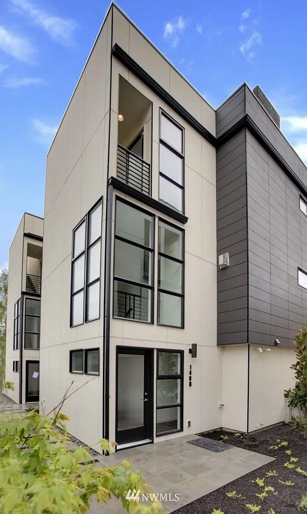 140 B W Florentia Street photo 1