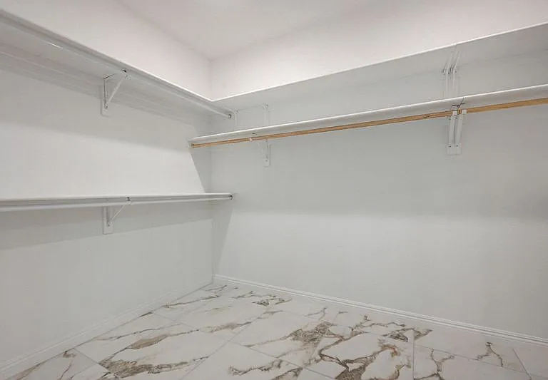 11169 Robin Park Ave — Photo 11