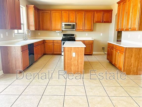 5th image of 29480 N Gold Ln