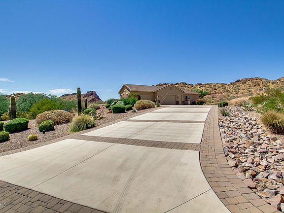 5th image of 1407 W Butte Creek Blvd
