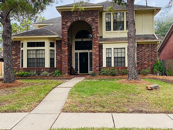 2nd image of 17323 Meadow Heights Dr