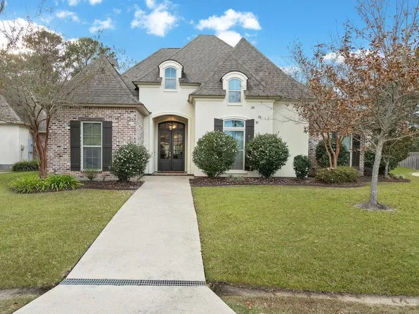297 W Longview Ct, Madisonville, LA 70447