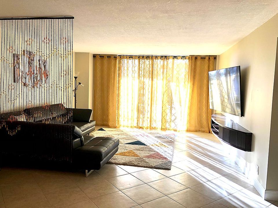 1st image of 2500 Parkview Dr APT 618