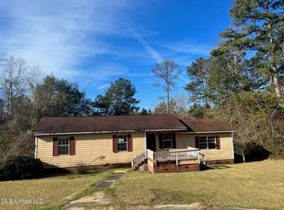 1212 New Hope Rd, Wiggins, MS 39577