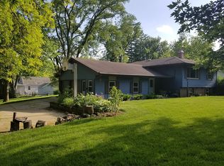 413 Meadow Ln, Evansville, WI 53536