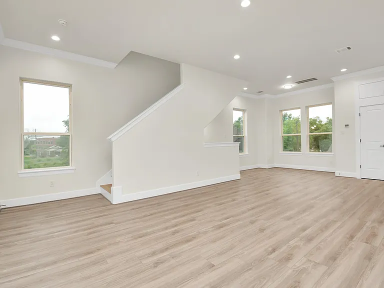 3039 Gray St — Photo 28