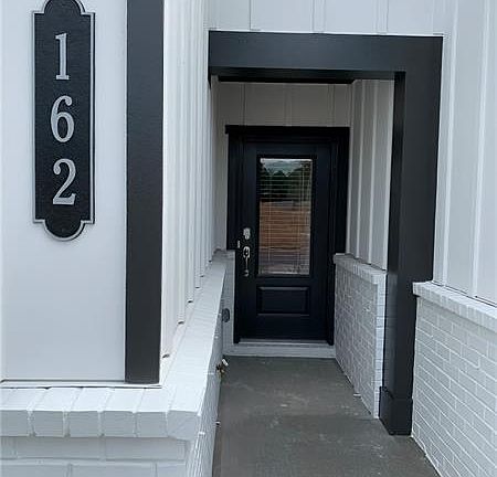 2nd image of 162 Mission Blvd