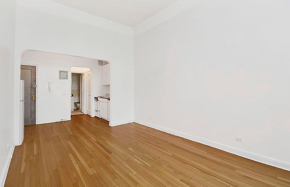 1st image of 104 E 37th St APT 3A