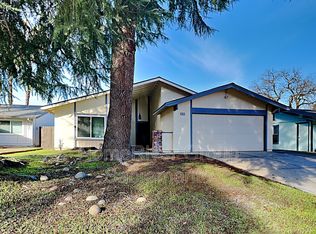9513 Linda Rio Dr, Sacramento, CA 95827