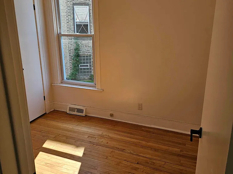 4816 W Berteau Ave #1 — Photo 19
