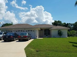36 Bunker Rd, Rotonda West, FL 33947