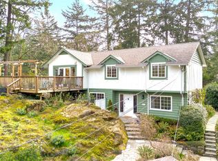 4719 Treetop Hts, Saanich, BC V8Y1E2