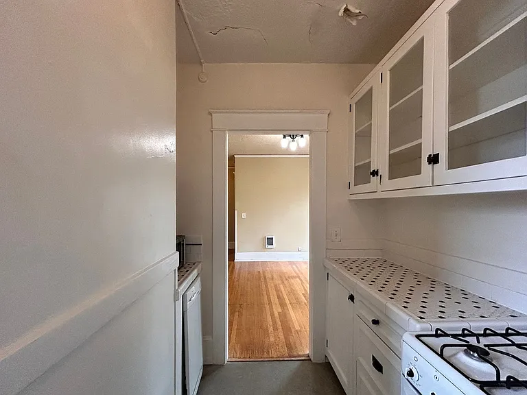 1631 NW Everett St #407 — Photo 17