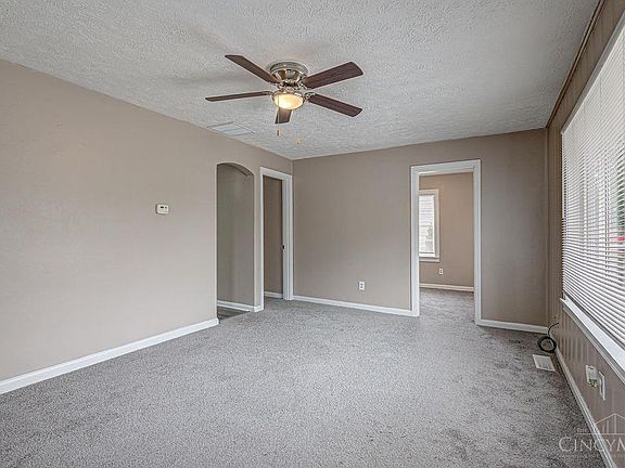 4th image of 2206 Hawthorne St