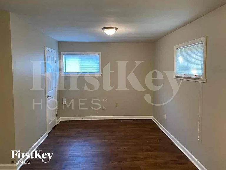 410 Mineral Rd — Photo 9