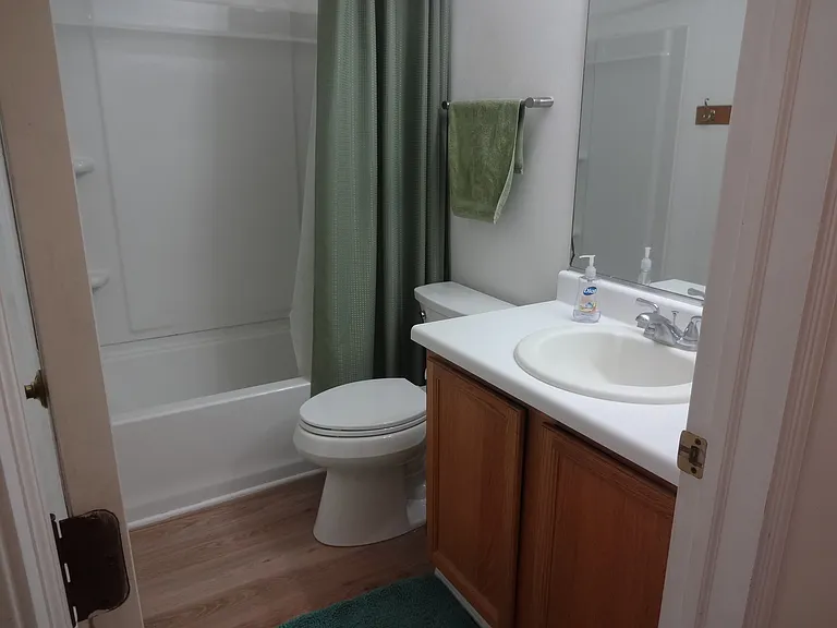 1340 Burke Ln — Photo 9