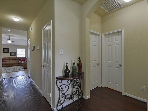 4th image of 21470 Rose Mill Dr