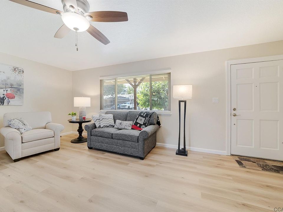 1st image of 10922 Belmont Dr