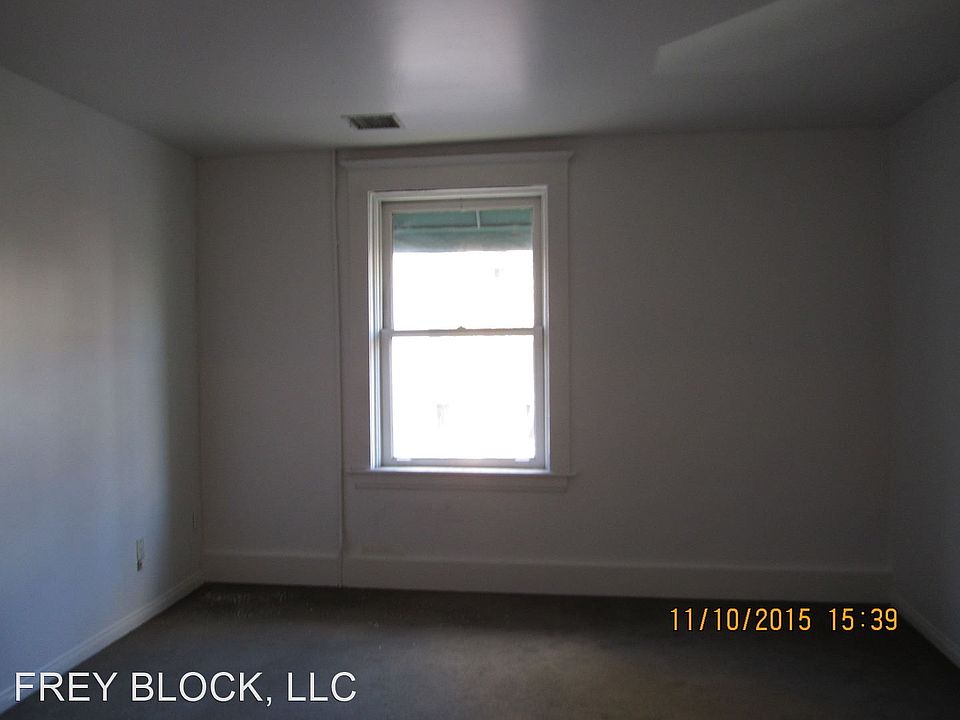 1st image of 325 Market St #3