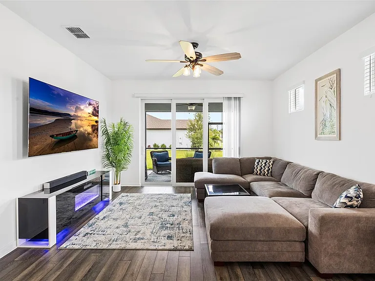 9454 Ballaster Pointe Loop — Photo 17