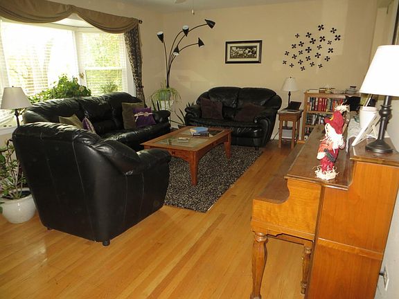 5th image of 29W278 James Ave